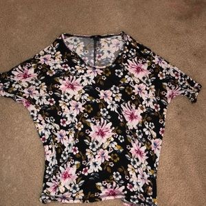 floral short sleeve shirt. brand new!
